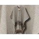 Ponchos de lana infantiles