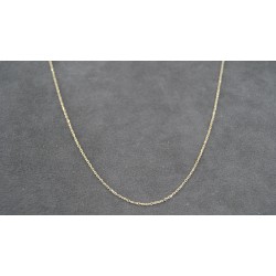 Cadena forzada chapada en oro