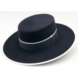 Sombrero de lana color marino