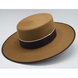 Sombrero de lana color camel
