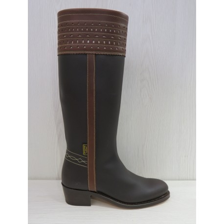Bota con tacón mod 1701